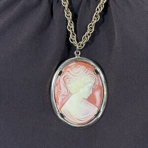 Vintage Pink Resin Cameo Pendant Necklace 20" Gold Tone Chain Classic Retro